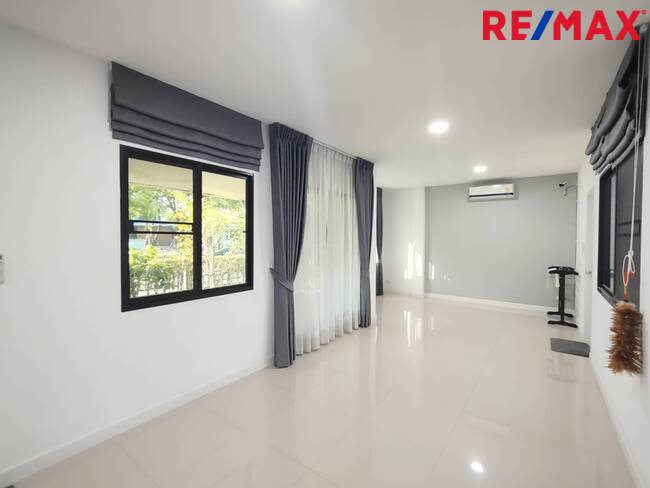 Single house Bangkok Khlong Sam Wa Sam Wa Tawan Tok 6900000
