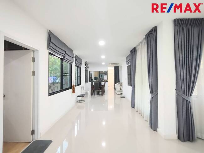 Single house Bangkok Khlong Sam Wa Sam Wa Tawan Tok 6900000