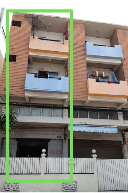 Commercial building Samut Prakan Phra Samut Chedi Pak Khlong Bang Pla Kot 3300000
