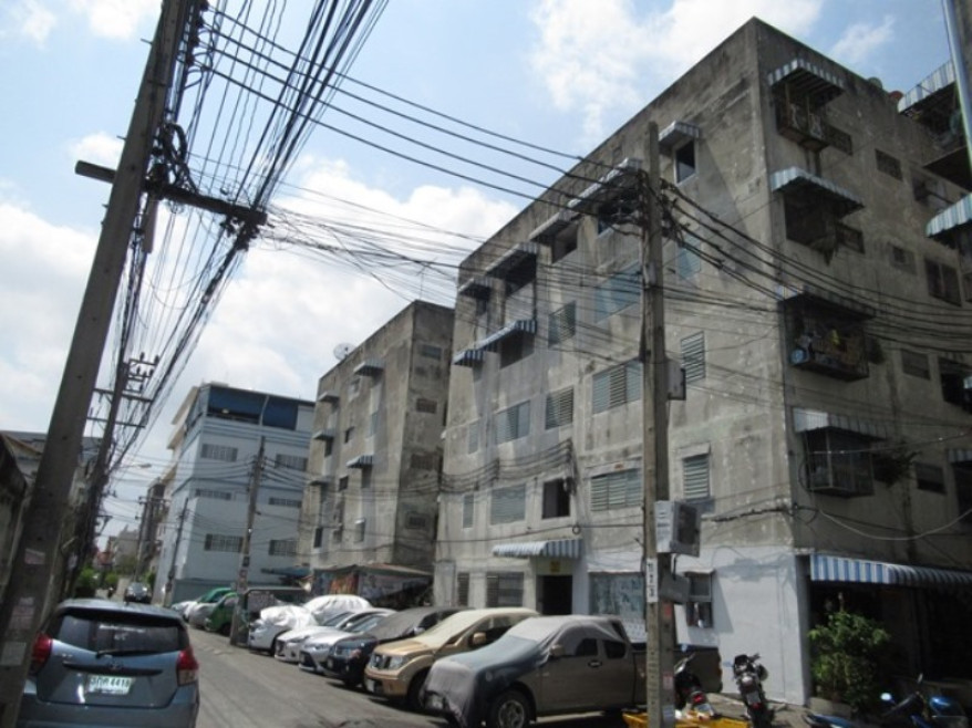 คอนโด ชลภิญญ์คอนโดมิเนียม 2 กรุงเทพมหานคร จอมทอง บางขุนเทียน 197000