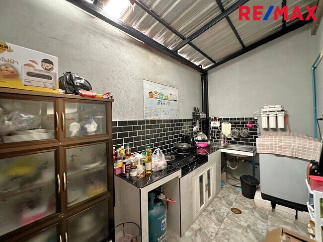 ทาวน์เฮ้าส์ พฤกษา 84/2 เพชรเกษม 63 - วงแหวน กรุงเทพมหานคร บางแค หลักสอง 2390000