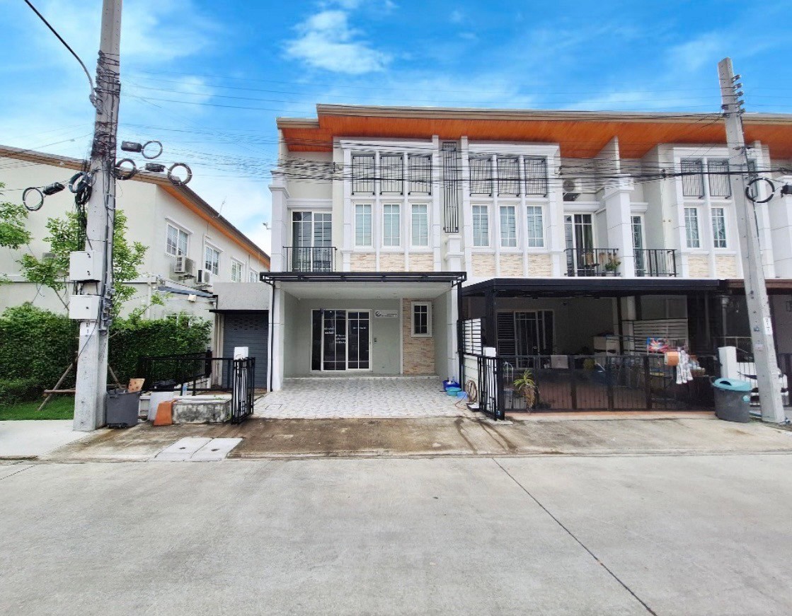 ทาวน์เฮ้าส์ โกลเด้น ทาวน์ วงศ์สว่าง-แคราย นนทบุรี เมืองนนทบุรี สวนใหญ่ 4300000