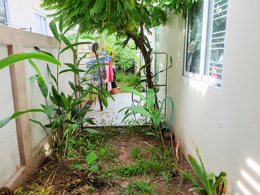 บ้านแฝด พรนรินทร์ ชลบุรี ศรีราชา สุรศักดิ์ 2090000