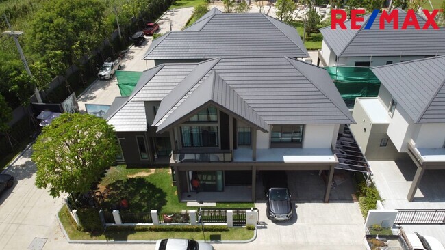 บ้านเดี่ยว บางกอก บูลเลอวาร์ด ปิ่นเกล้า - เพชรเกษม นครปฐม สามพราน กระทุ่มล้ม 12500000