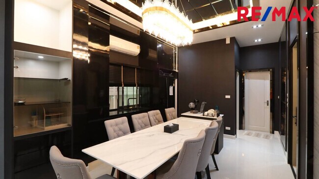 บ้านเดี่ยว บางกอก บูลเลอวาร์ด ปิ่นเกล้า - เพชรเกษม นครปฐม สามพราน กระทุ่มล้ม 12500000