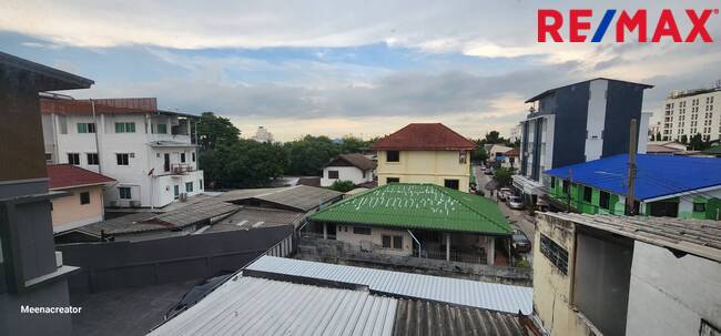Commercial building Nonthaburi Mueang Nonthaburi Talat Khwan 4500000