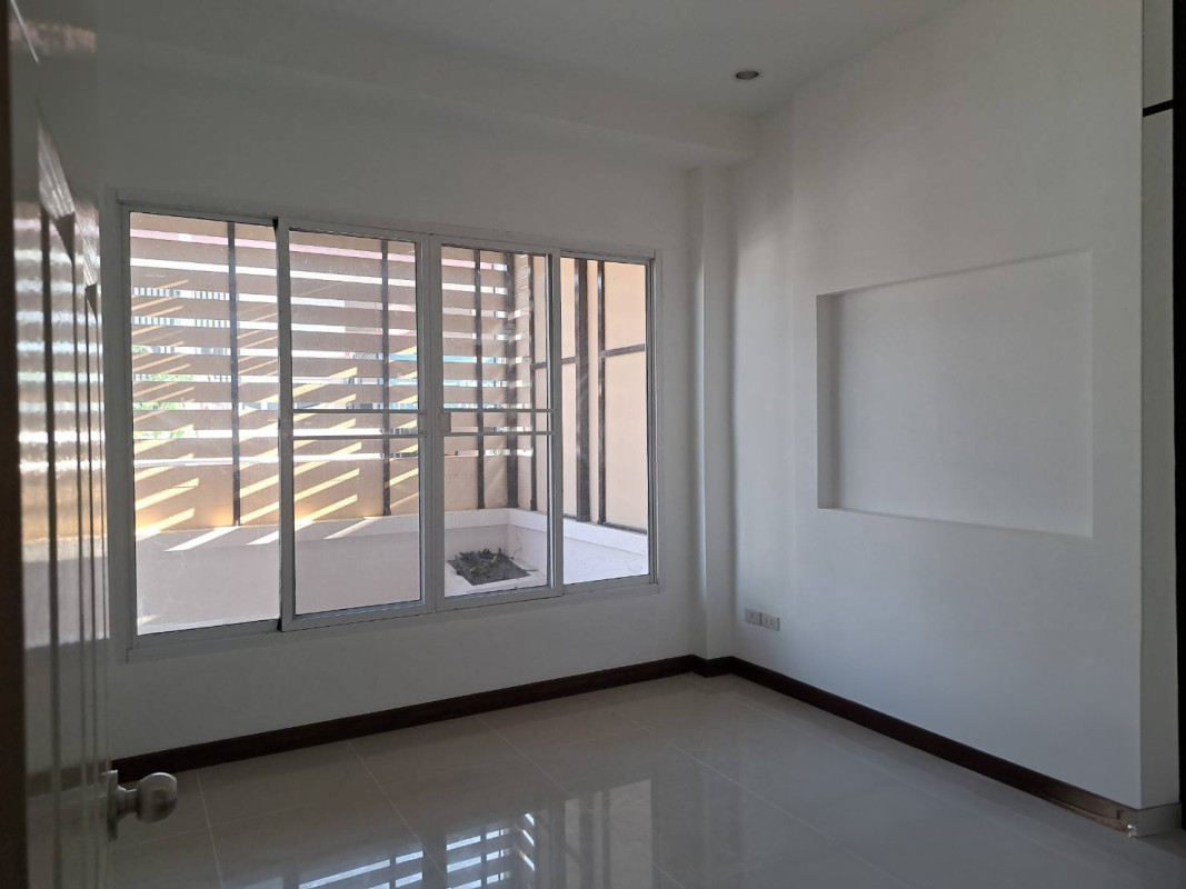 Townhouse Chiang Mai San Sai San Sai Luang 1350000