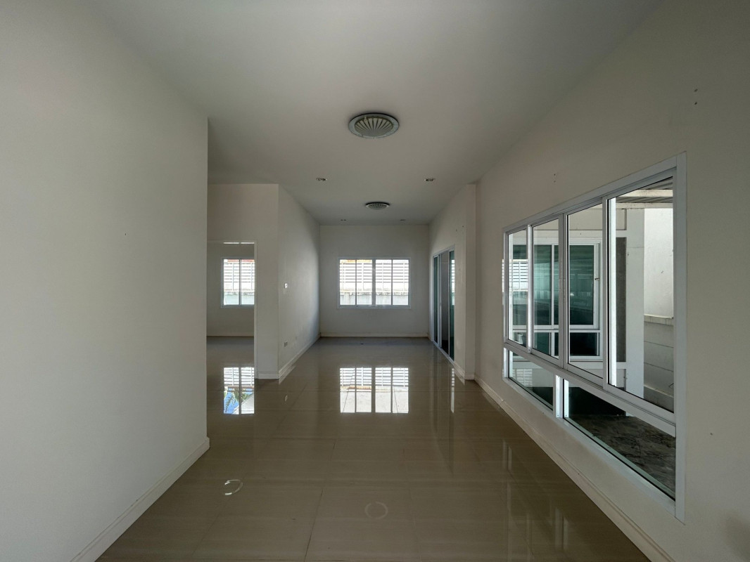 Townhouse Chon Buri Phan Thong Nong Tamlueng 2150000