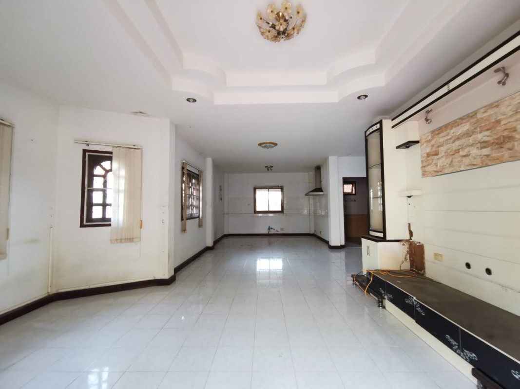 Single house Sakon Nakhon Mueang Sakon Nakhon Ngio Don 3080000