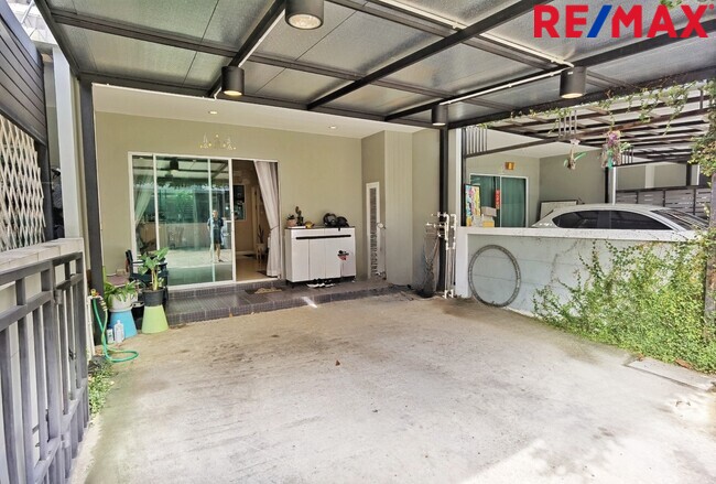 ทาวน์เฮ้าส์ เดอะ เมทโทร รัตนาธิเบศร์ นนทบุรี เมืองนนทบุรี ไทรม้า 3890000
