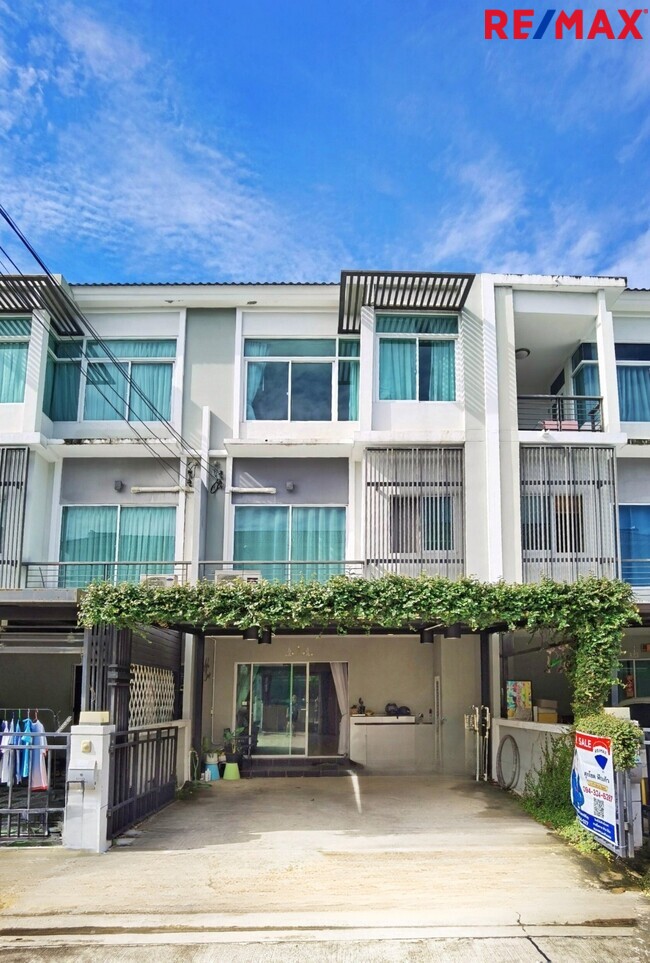ทาวน์เฮ้าส์ เดอะ เมทโทร รัตนาธิเบศร์ นนทบุรี เมืองนนทบุรี ไทรม้า 3890000