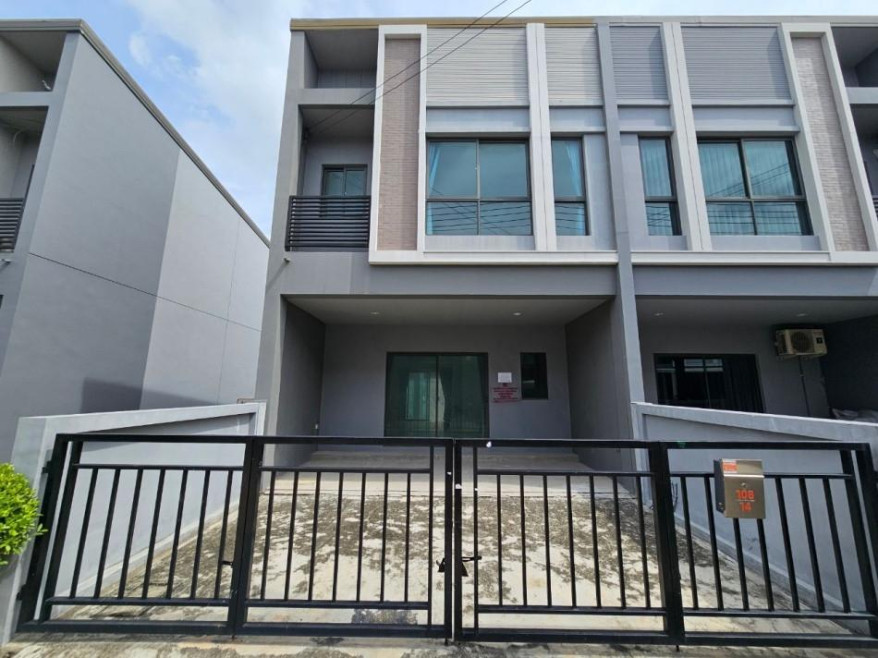 Townhouse Pathum Thani Mueang Pathum Thani Bang Kadi 2767000