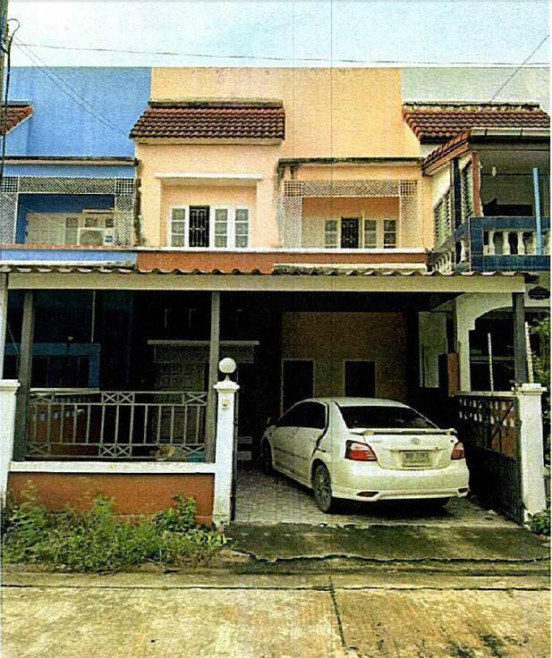 ทาวน์เฮ้าส์ ชมฟ้า-วรางกูล ปทุมธานี ธัญบุรี ประชาธิปัตย์ 2200000
