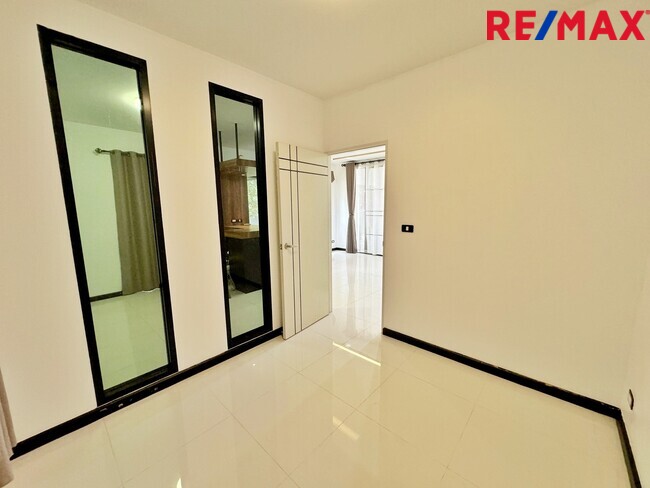 บ้านแฝด เดอะ ทรัสต์ 95 ราชพฤกษ์ รัตนาธิเบศร์ นนทบุรี ปากเกร็ด อ้อมเกร็ด 3290000