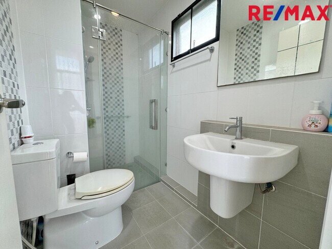บ้านแฝด เดอะ ทรัสต์ 95 ราชพฤกษ์ รัตนาธิเบศร์ นนทบุรี ปากเกร็ด อ้อมเกร็ด 3290000