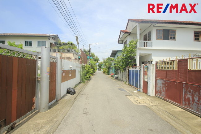 Residential land/lot Bangkok Thung Khru Bang Mot 1690000