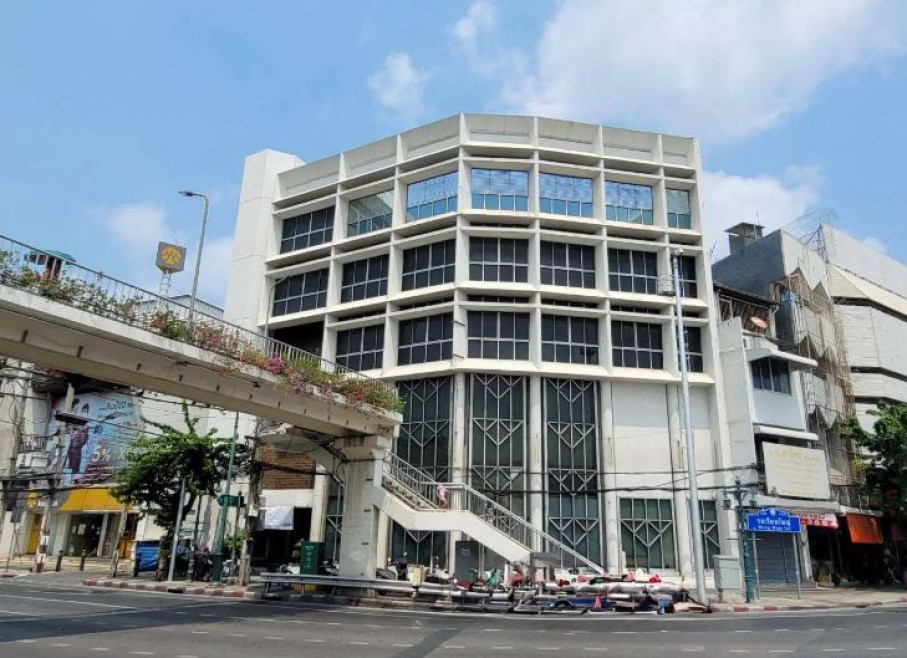 Commercial building Bangkok Khlong San Somdet Chao Phraya 57090000