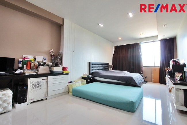 โรงงาน/โกดัง กรุงเทพมหานคร บางขุนเทียน แสมดำ 28000000