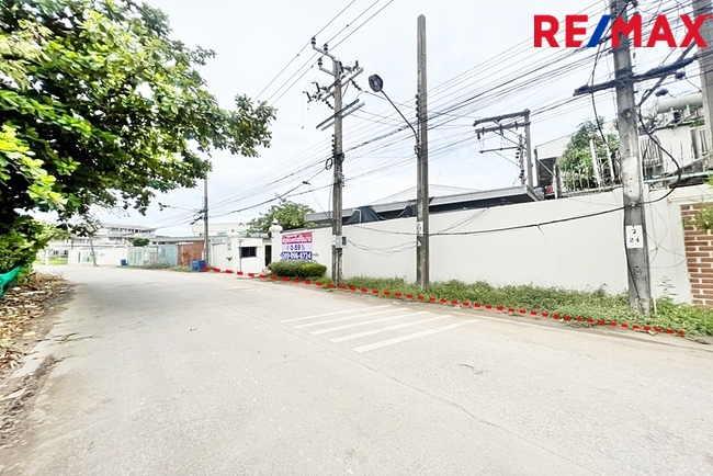 โรงงาน/โกดัง กรุงเทพมหานคร บางขุนเทียน แสมดำ 28000000