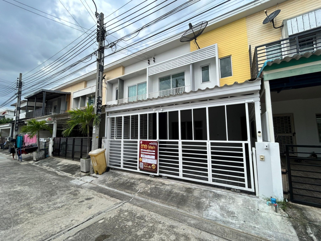 ทาวน์เฮ้าส์ เดอะคอนเนค แจ้งวัฒนะ 2 นนทบุรี ปากเกร็ด บ้านใหม่ 3000000