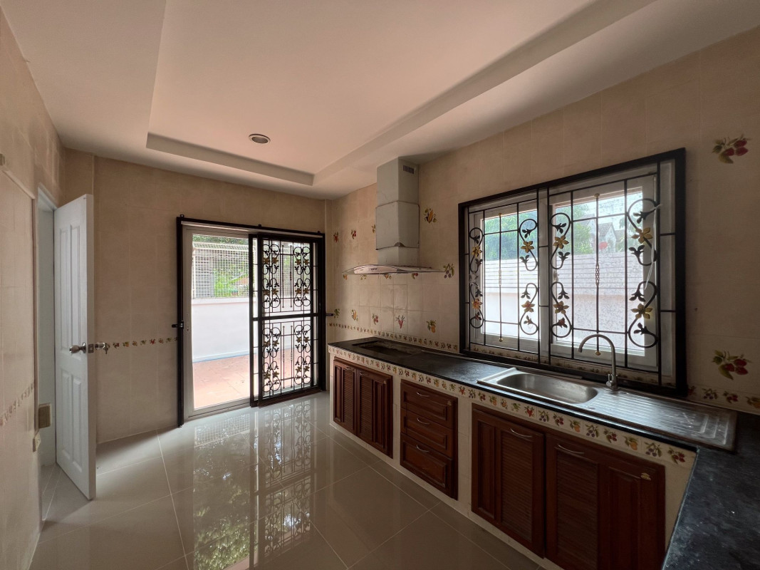 บ้านเดี่ยว ลิฟวิ่งนารา รังสิต-คลอง 4 ปทุมธานี ธัญบุรี บึงยี่โถ 4000000
