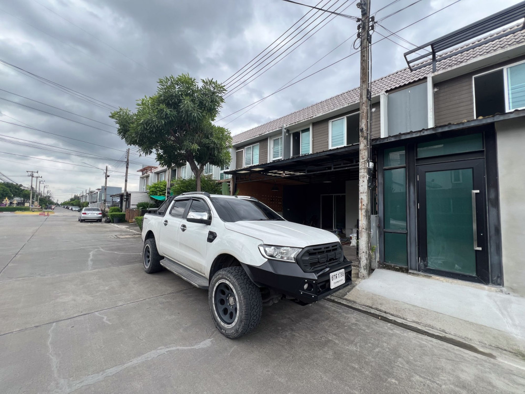 ทาวน์เฮ้าส์ เดอะคัลเลอร์ พรีเมียม รังสิต-ลำลูกกา ปทุมธานี ลำลูกกา ลาดสวาย 1920000