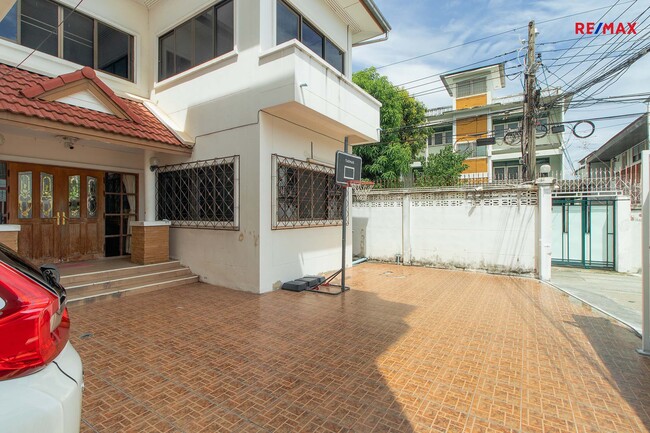 บ้านเดี่ยว สมเด็จเจ้าพระยา 12(ซอยสิทธิเกษม) กรุงเทพมหานคร คลองสาน สมเด็จเจ้าพระยา 14500000