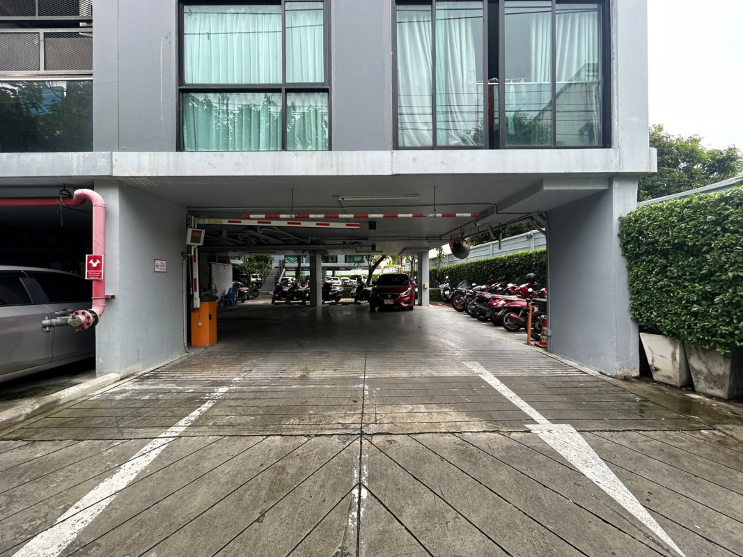 Condominium Bangkok Sathon Yan Nawa 5490000