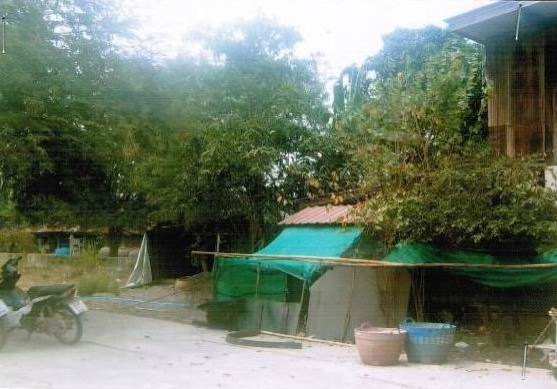 Residential land/lot Phetchaburi Ban Laem Bang Khun Sai 210100