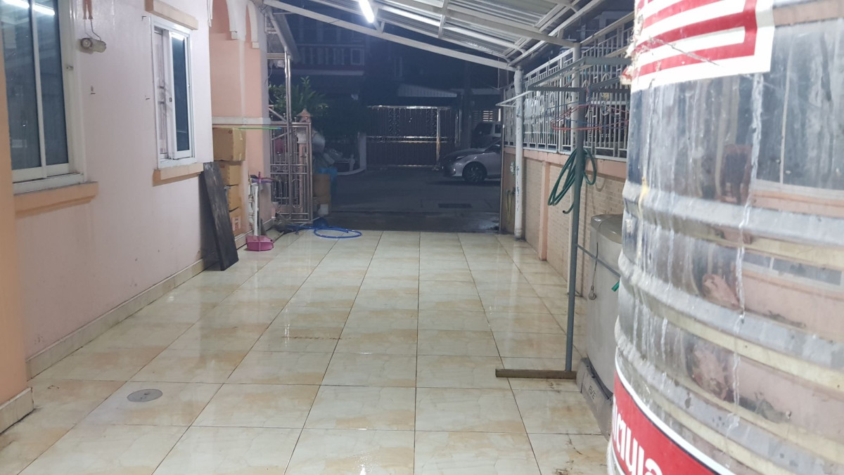บ้านแฝด หมู่บ้านธารารินทร์ ปทุมธานี ธัญบุรี ประชาธิปัตย์ 2890000