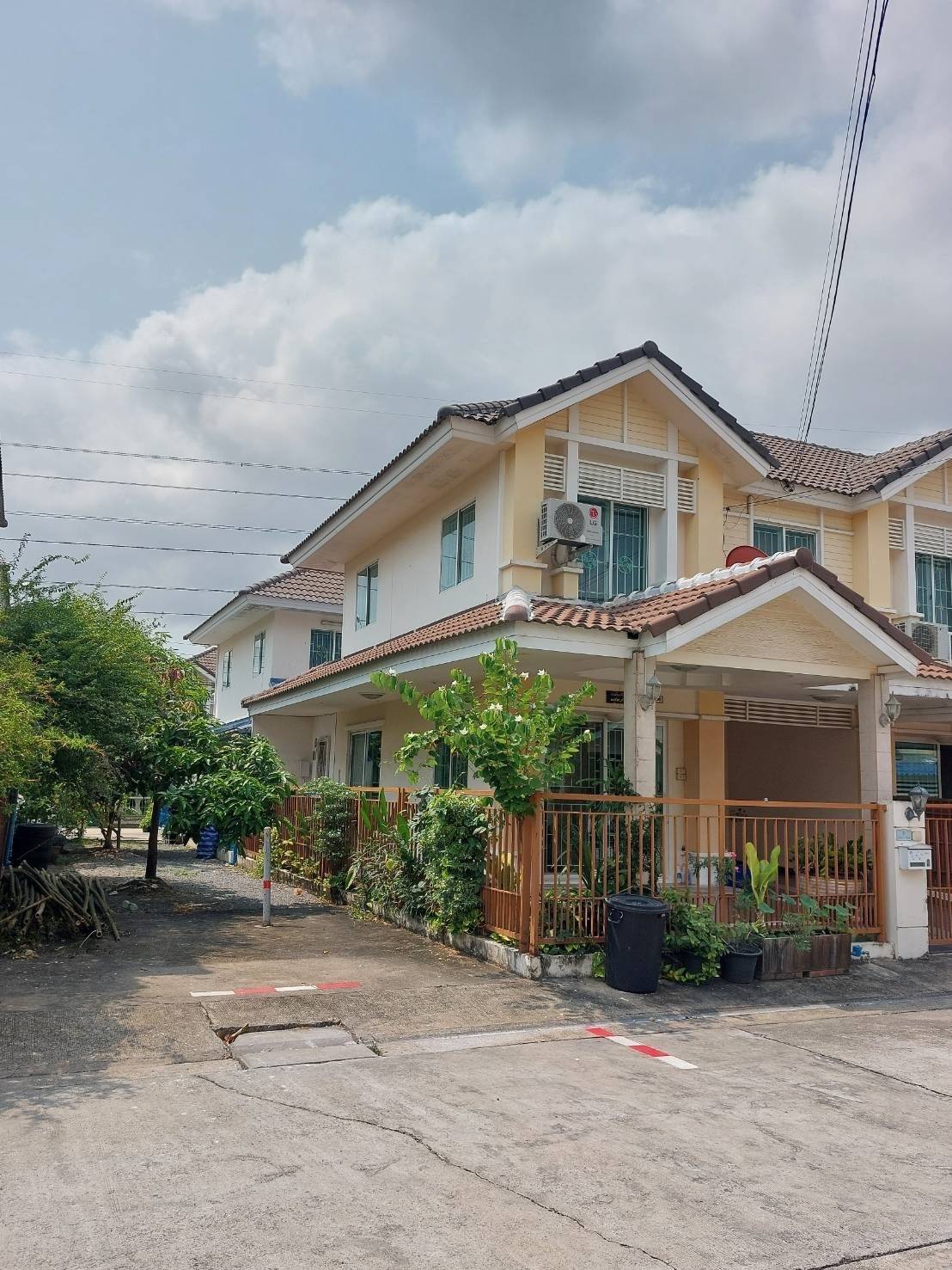 ทาวน์เฮ้าส์ พฤกษาวิลล์29 กรุงเทพมหานคร หนองแขม หนองแขม 2500000