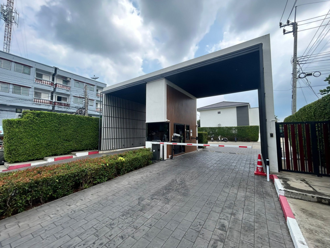 Single house Bangkok Bang Khae Bang Phai 7700000