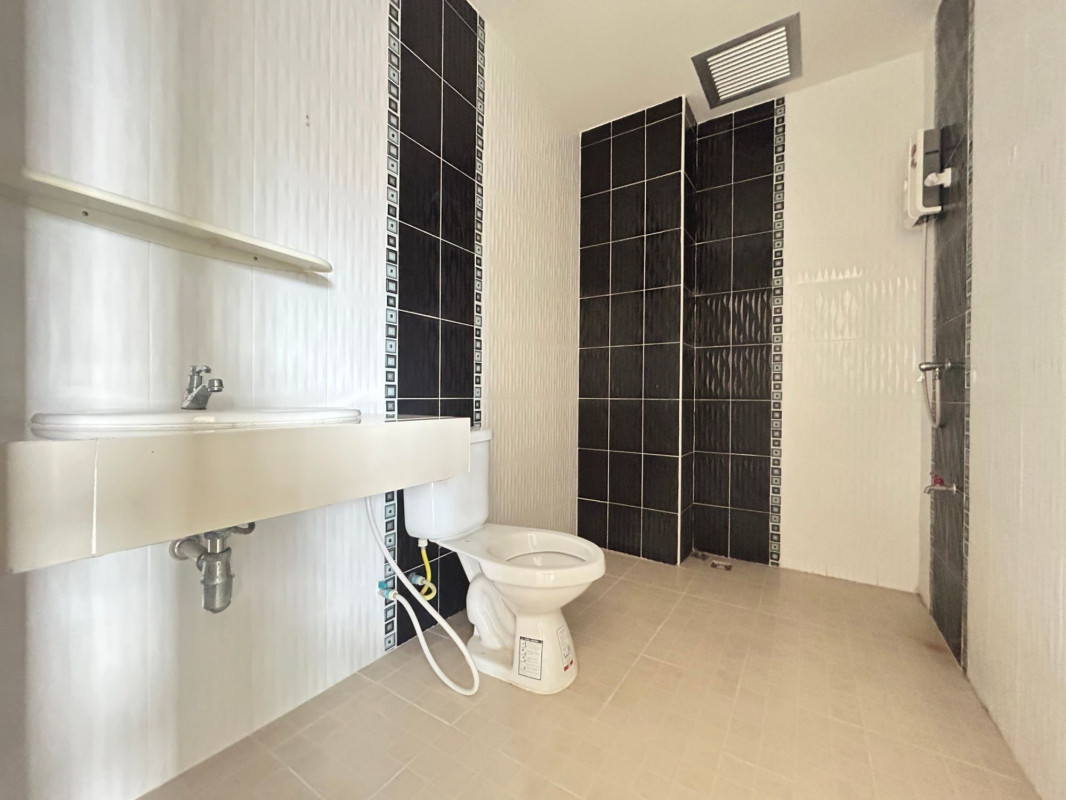 Condominium Chon Buri Mueang Chon Buri Saen Suk 1486320