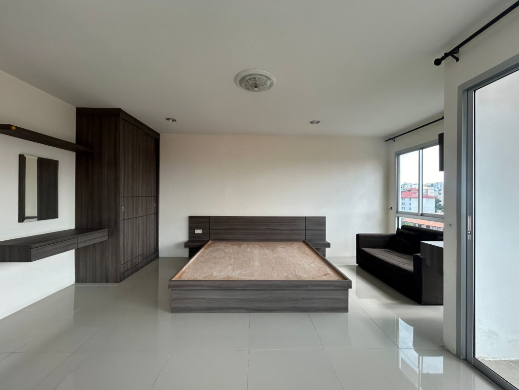 Condominium Chon Buri Mueang Chon Buri Saen Suk 1486320