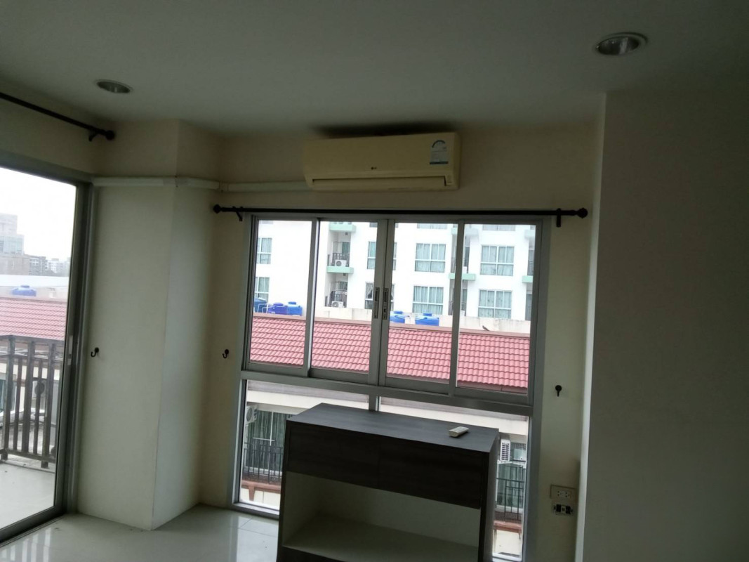 Condominium Chon Buri Mueang Chon Buri Saen Suk 1486320