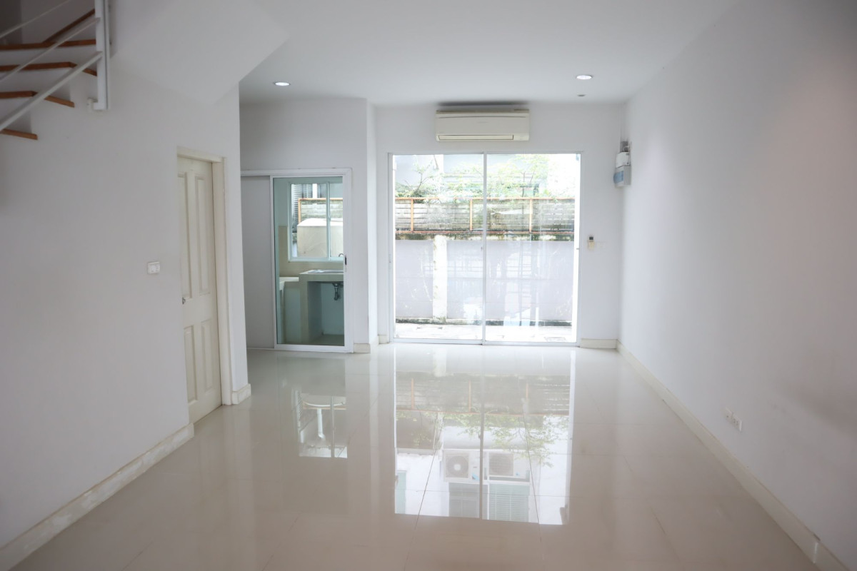 ทาวน์เฮ้าส์ บ้านกลางเมือง สาทร ราชพฤกษ์ กรุงเทพมหานคร ภาษีเจริญ บางจาก 4500000