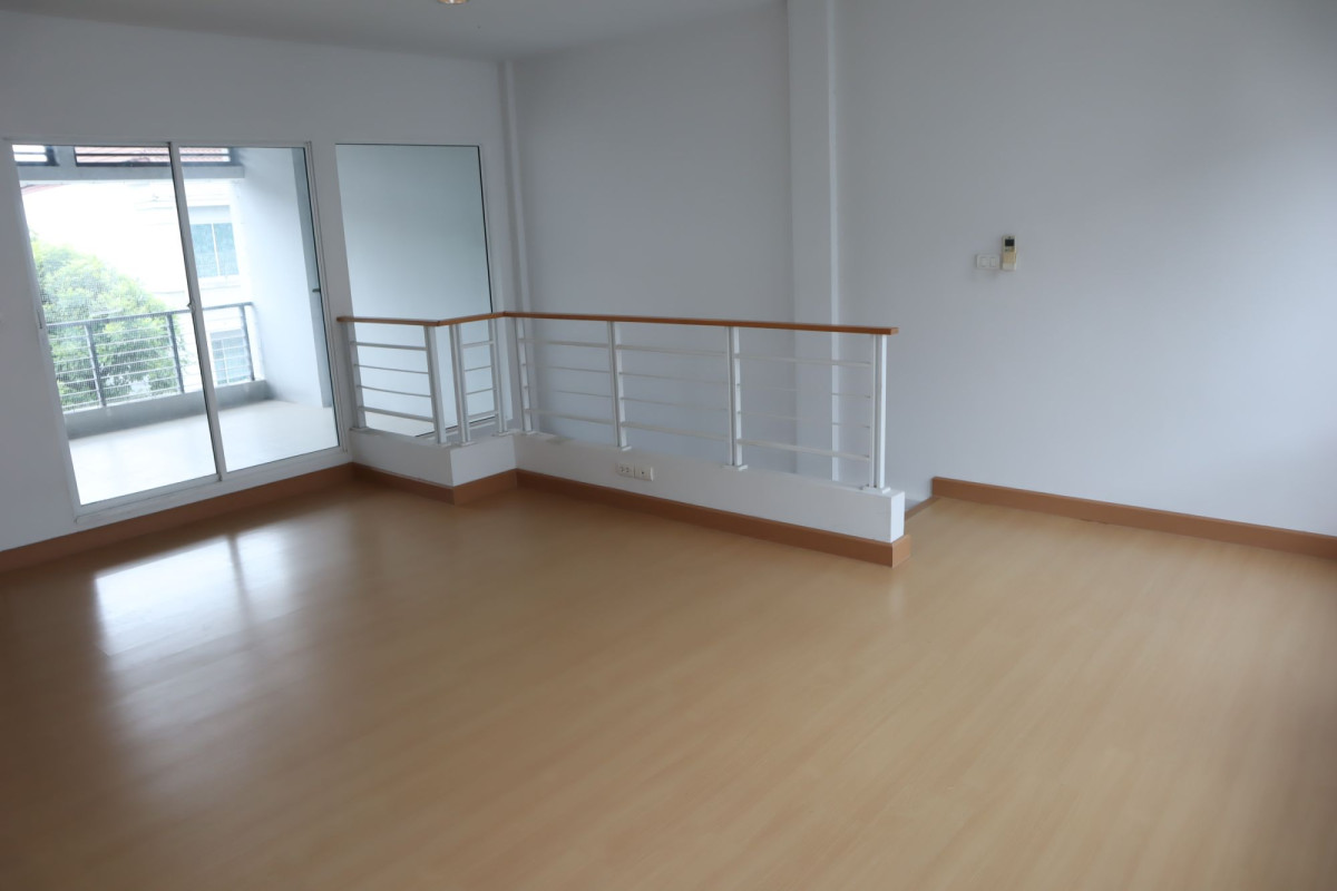 ทาวน์เฮ้าส์ บ้านกลางเมือง สาทร ราชพฤกษ์ กรุงเทพมหานคร ภาษีเจริญ บางจาก 4500000