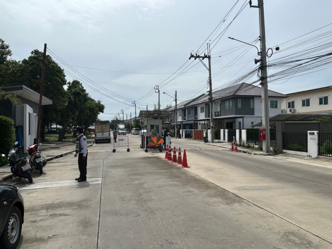 ทาวน์เฮ้าส์ บ้านพฤกษา นนทบุรี ไทรน้อย ไทรน้อย 1600000