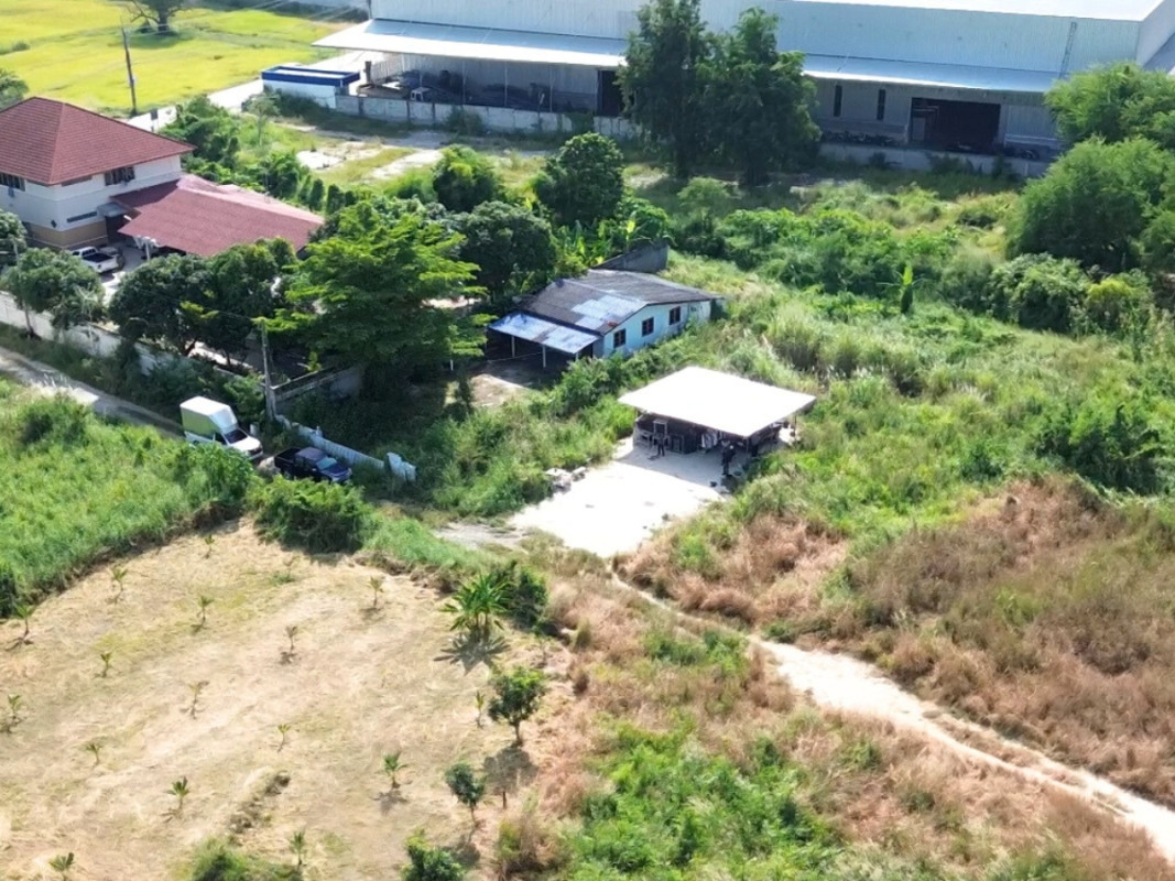 ที่ดินเปล่า ชลบุรี เมืองชลบุรี สำนักบก 1550000