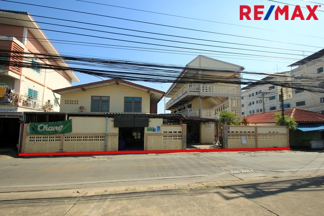 อื่นๆ ขายหอพักพร้อมบ้านเดี่ยวเพชรเกษม110 กรุงเทพมหานคร หนองแขม หนองค้างพลู 25000000