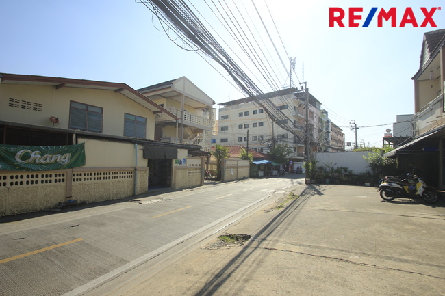 อื่นๆ ขายหอพักพร้อมบ้านเดี่ยวเพชรเกษม110 กรุงเทพมหานคร หนองแขม หนองค้างพลู 25000000