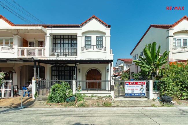 บ้านแฝด รติรมย์ 3 นนทบุรี บางกรวย มหาสวัสดิ์ 3800000