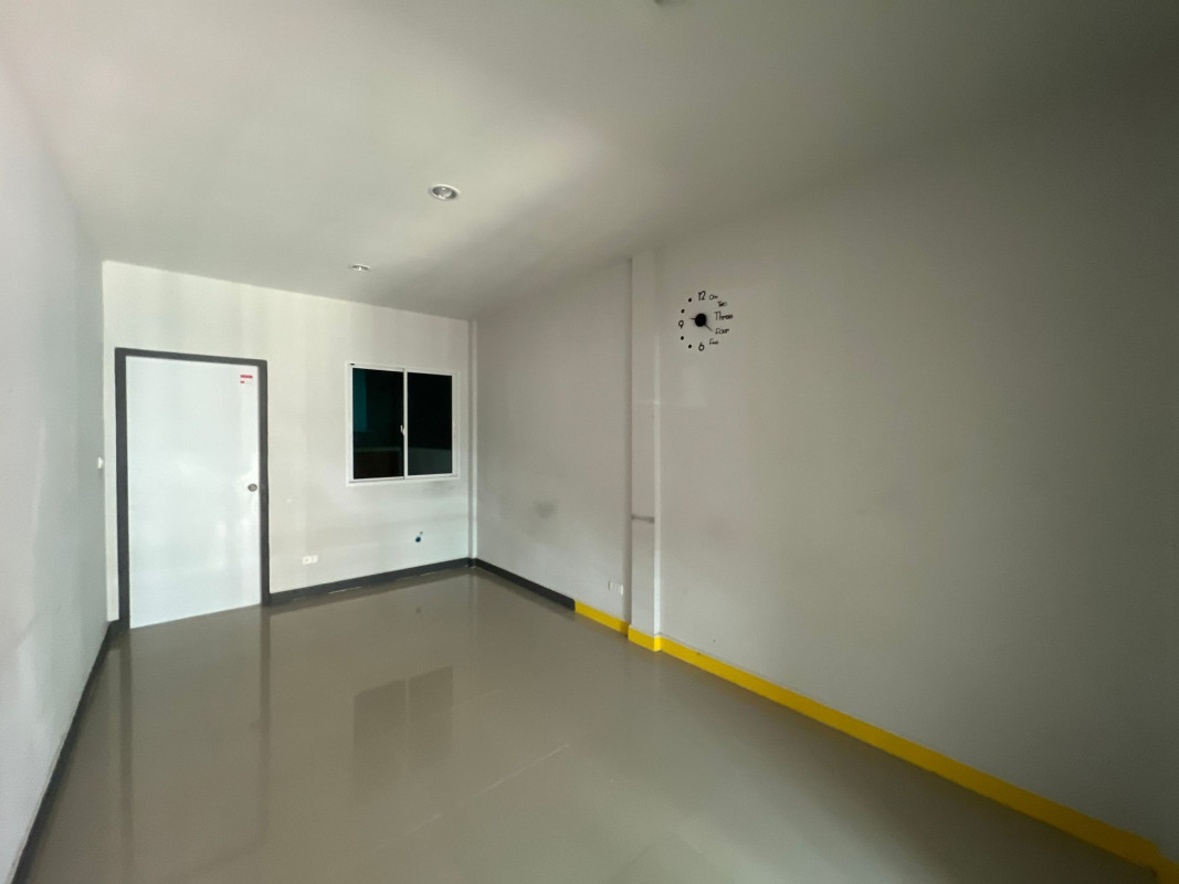 ทาวน์เฮ้าส์ บ้านสวย พลัส บ้านโพธิ์ ฉะเชิงเทรา บ้านโพธิ์ หนองตีนนก 1350000