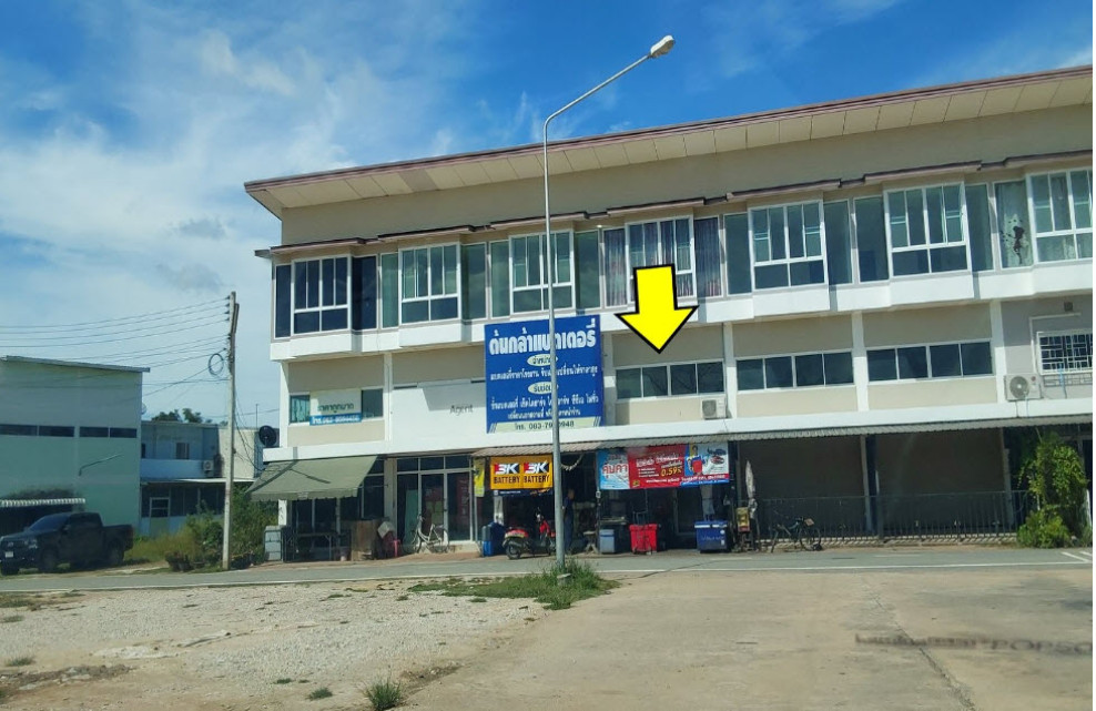 Commercial building Uthai Thani Sawang Arom Sawang Arom 1400000
