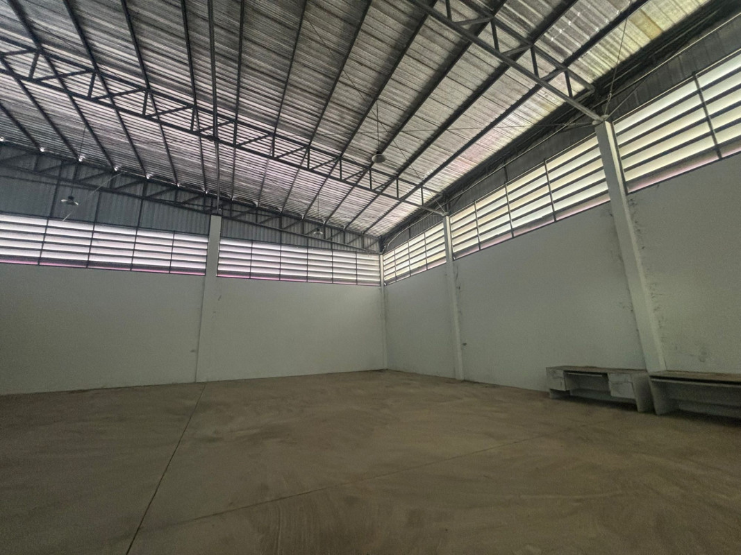 โรงงาน/โกดัง ปทุมธานี คลองหลวง คลองเจ็ด 20600000
