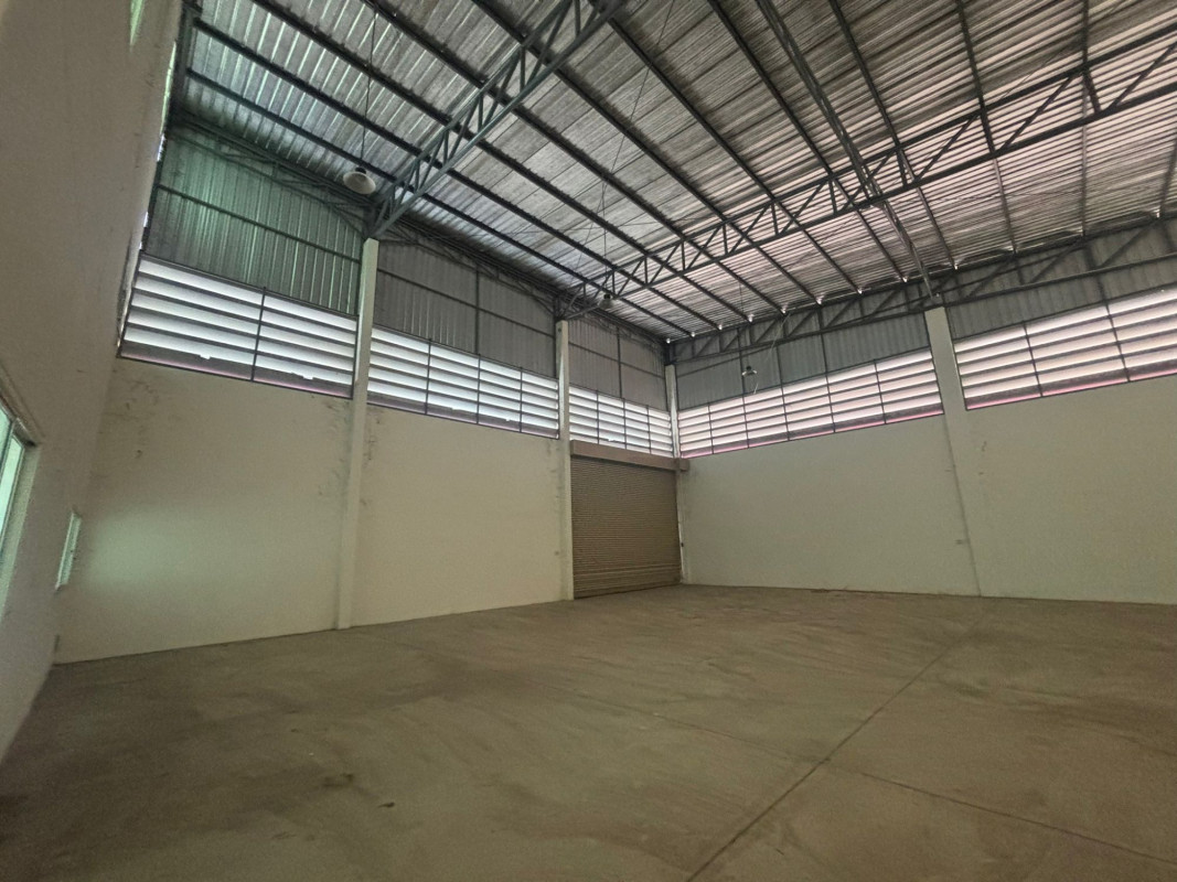 โรงงาน/โกดัง ปทุมธานี คลองหลวง คลองเจ็ด 20600000