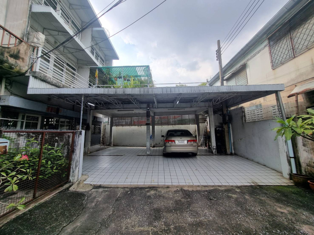 อาคารพาณิชย์ กรุงเทพมหานคร ยานนาวา ช่องนนทรี 24900000
