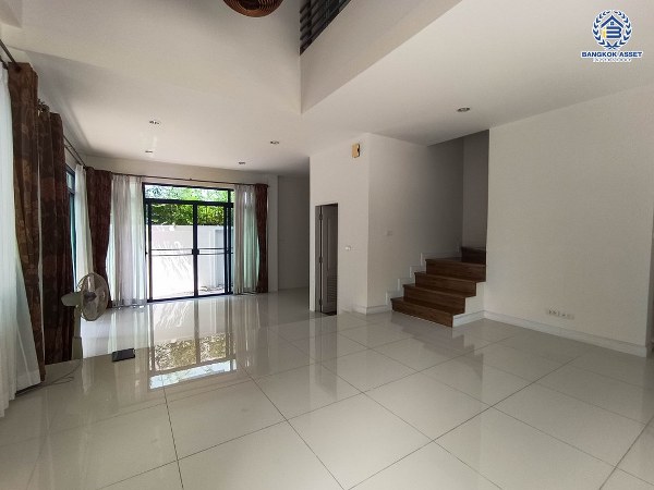 บ้านแฝด เวอรีเดียน นนทบุรี เมืองนนทบุรี บางรักน้อย 5590000