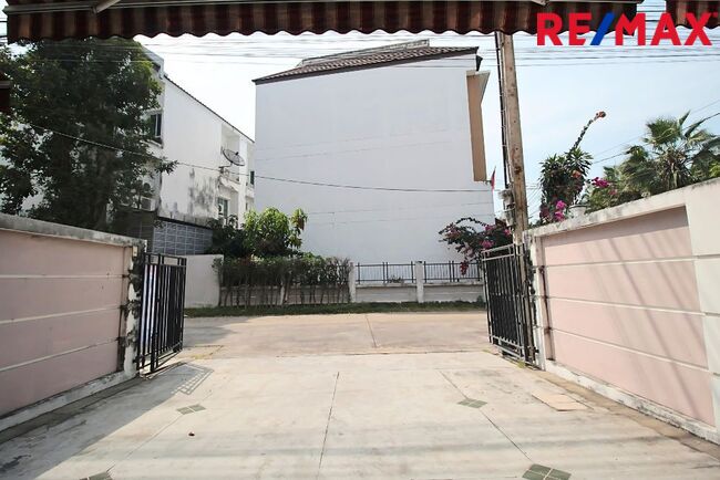 ทาวน์เฮ้าส์ บ้านกลางเมือง สาทร ตากสิน 2 กรุงเทพมหานคร จอมทอง บางค้อ 5700000