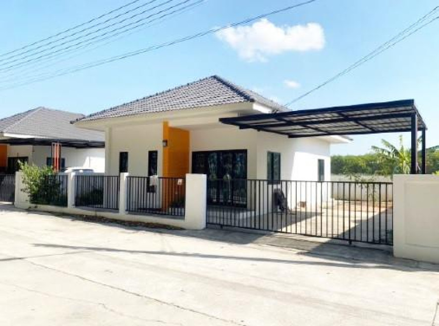 Single house Rayong Nikhom Phatthana Phana Nikhom 2100000